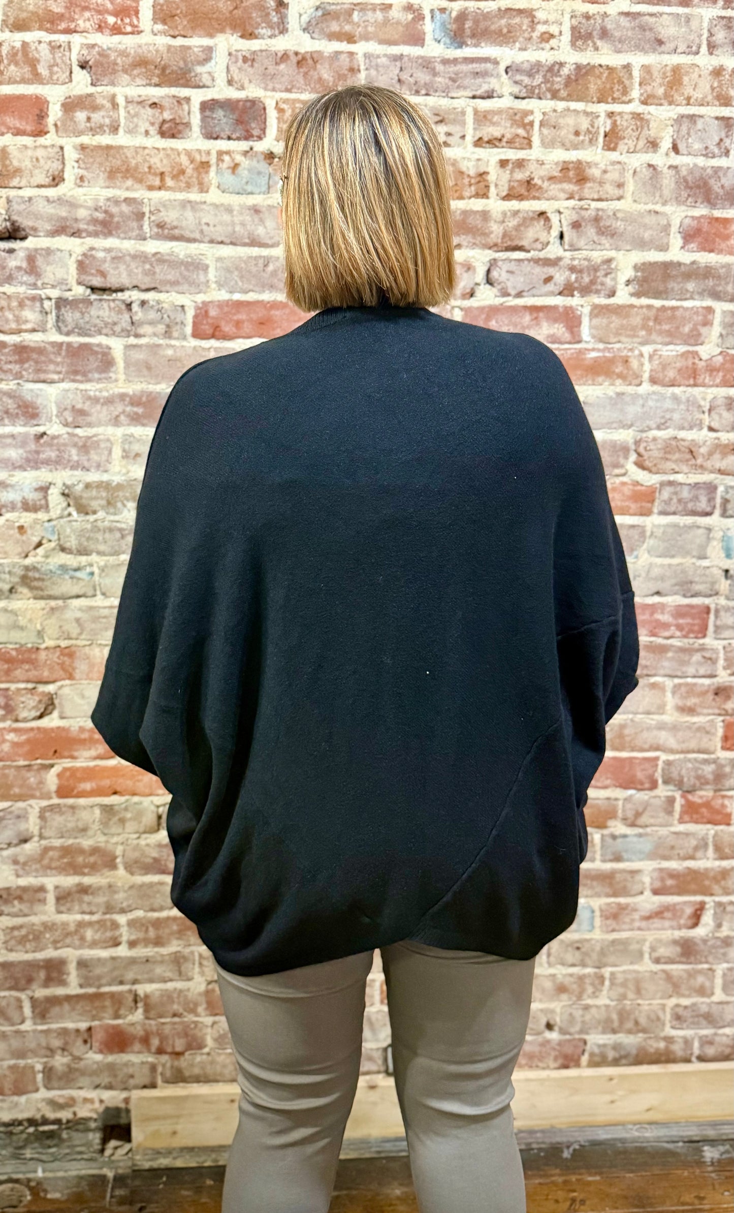 Batwing Sweater – Black- La Tour Salon of Paris