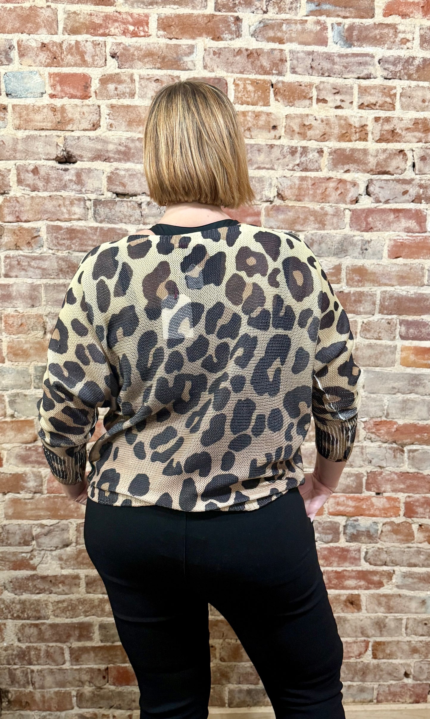 Leopard Print Sweater LV50 – La Tour Salon of Paris