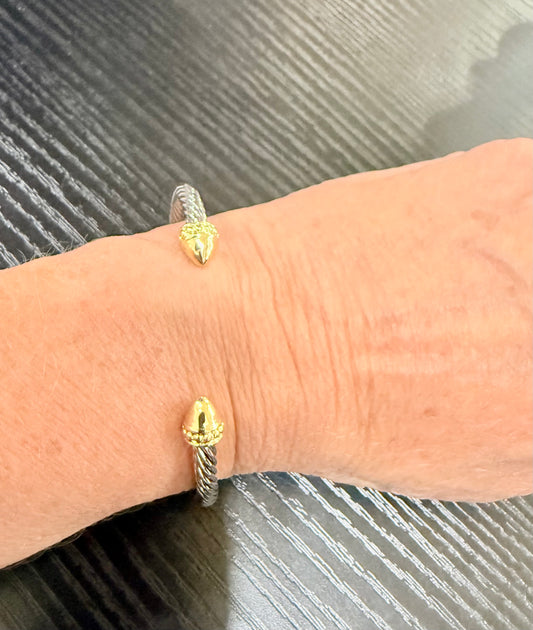Designer-Inspired Two-Tone Cable Bracelet with Gold End Caps – La Tour Salon of Paris