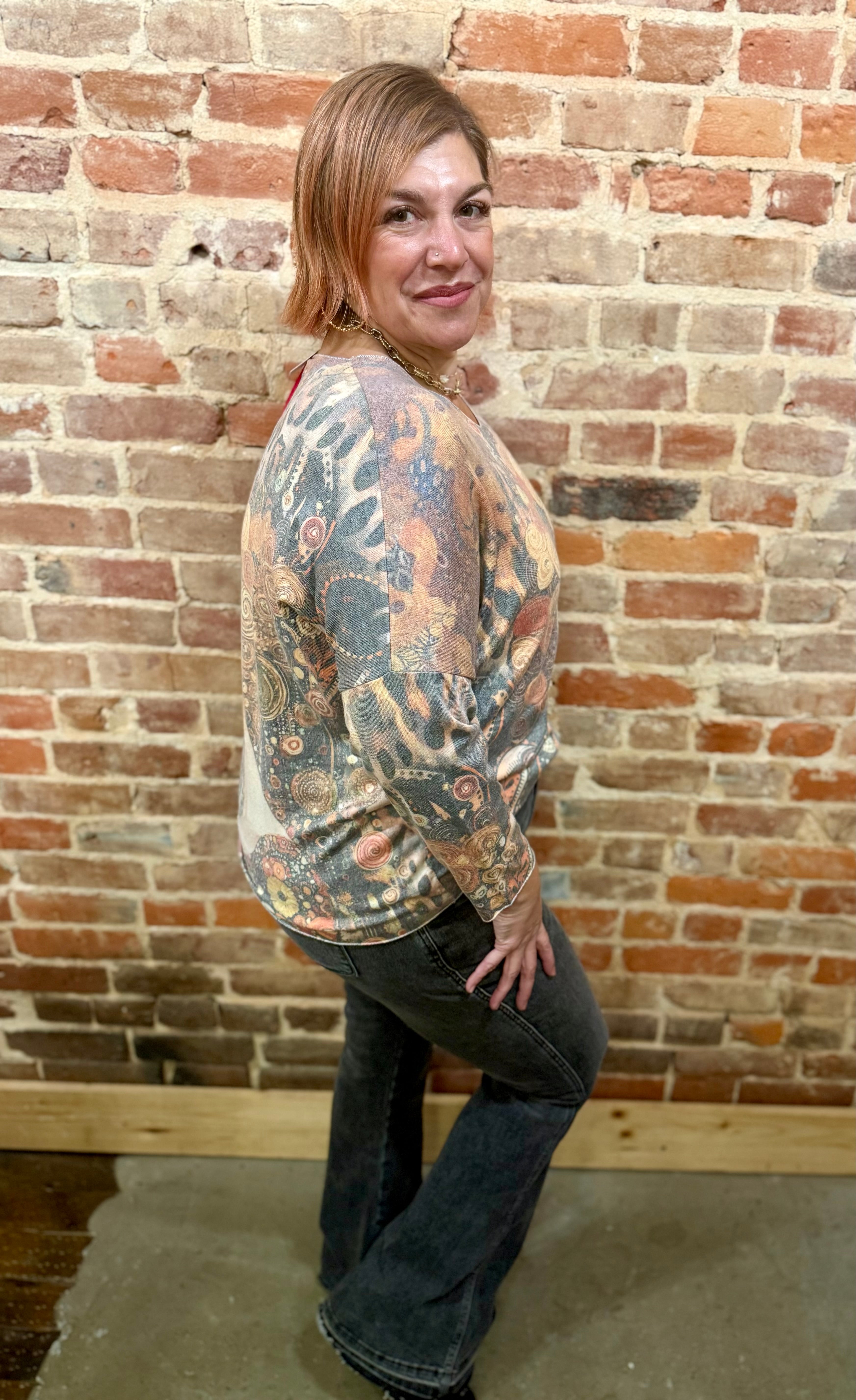 Artistic Swirl & Leopard Print Sweater PM015 – La Tour Salon of Paris