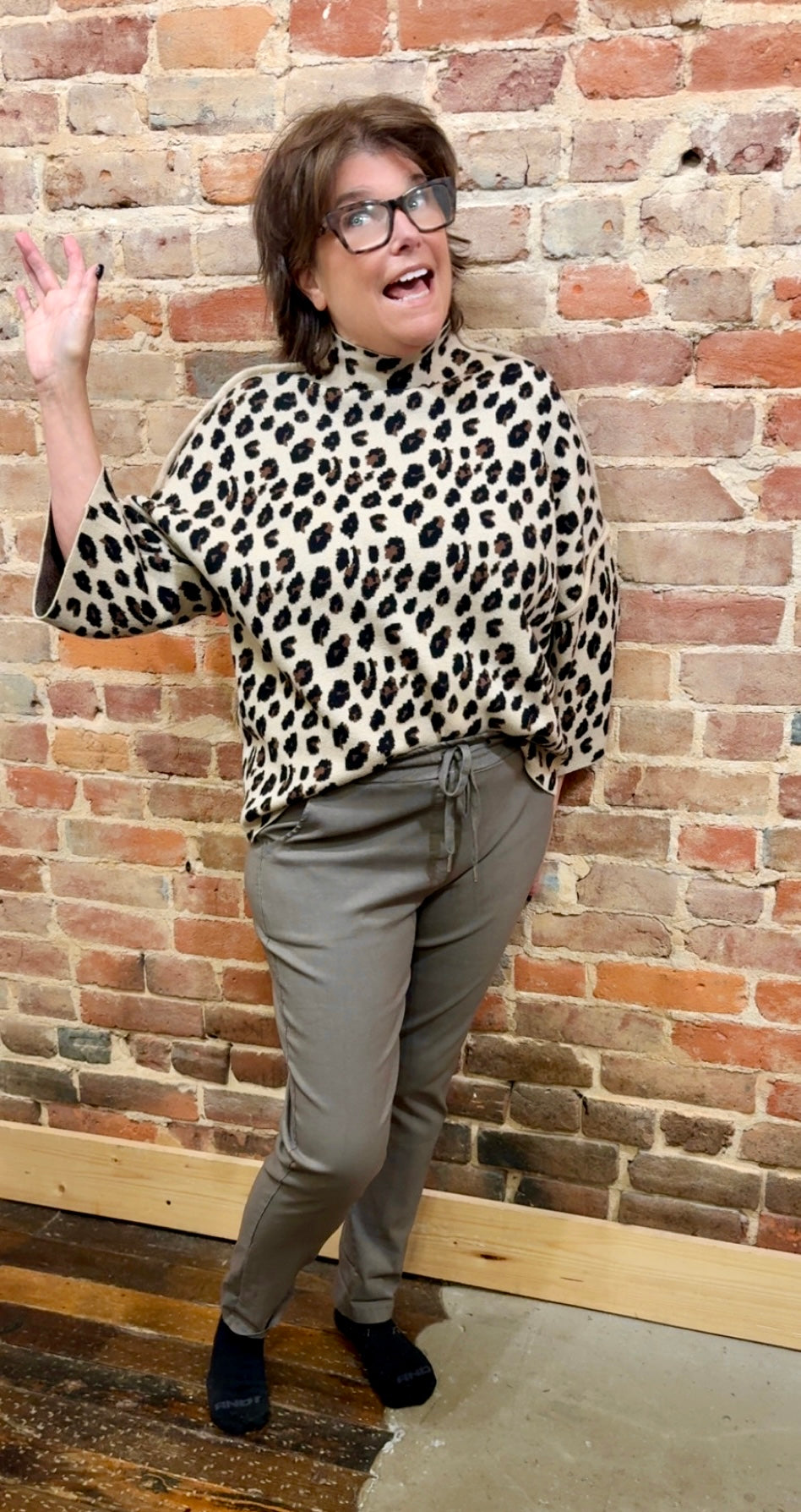 Gray Magic Pants - La tour Salon of Paris