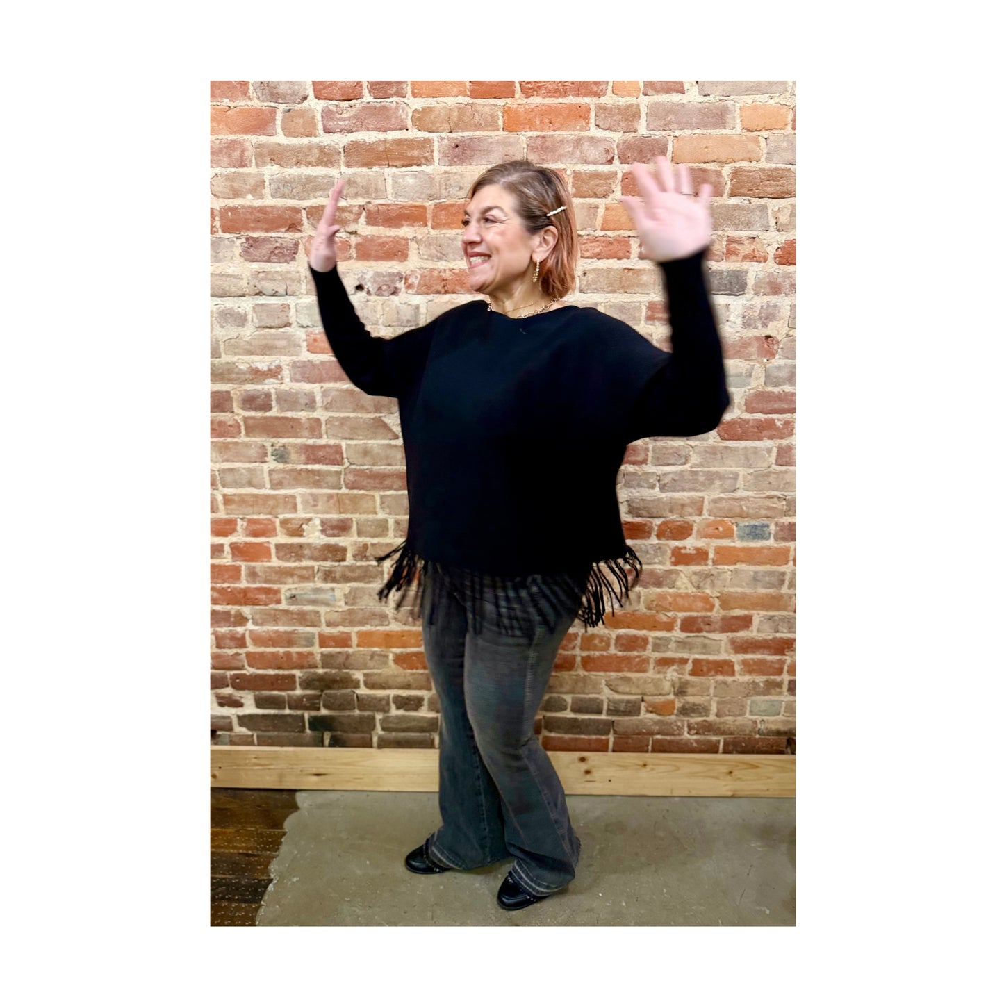 Black Fringe Hem Sweater – La Tour Salon of Paris
