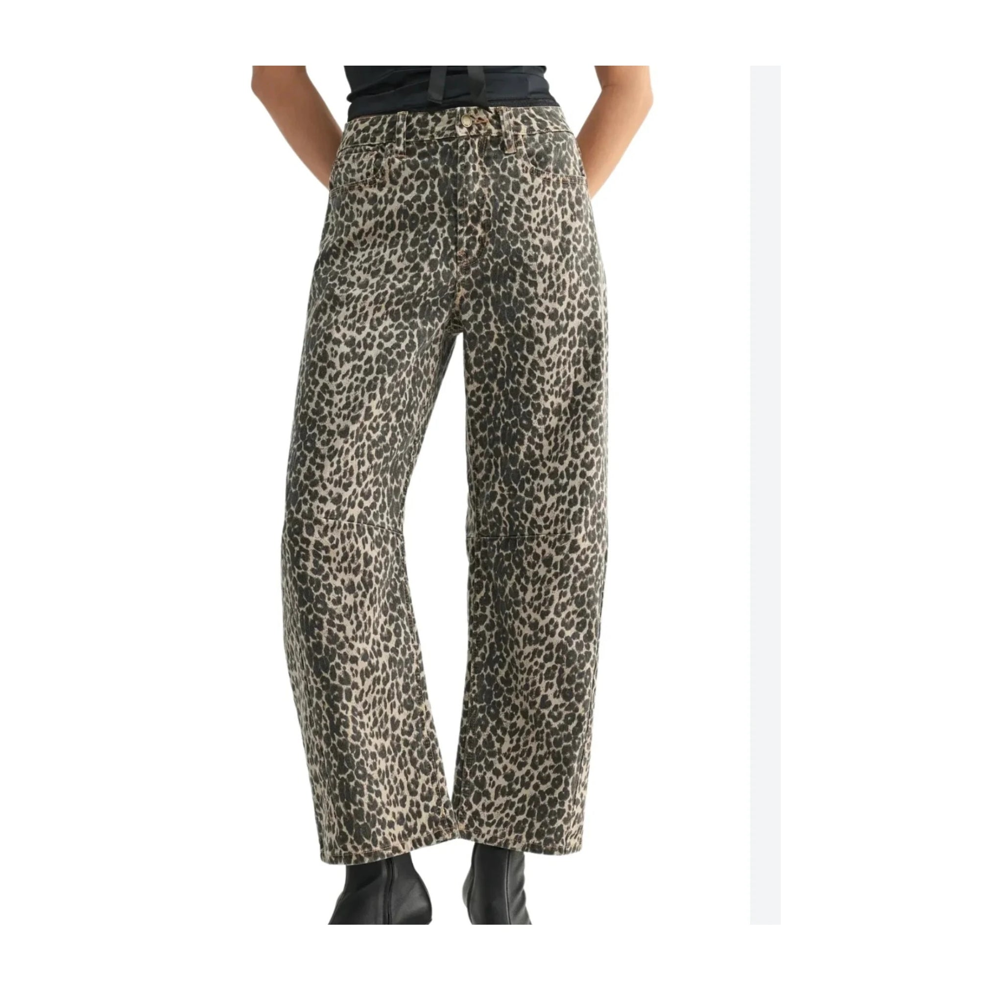 Just Black Leopard Barrel Jeans – La Tour Salon of Paris